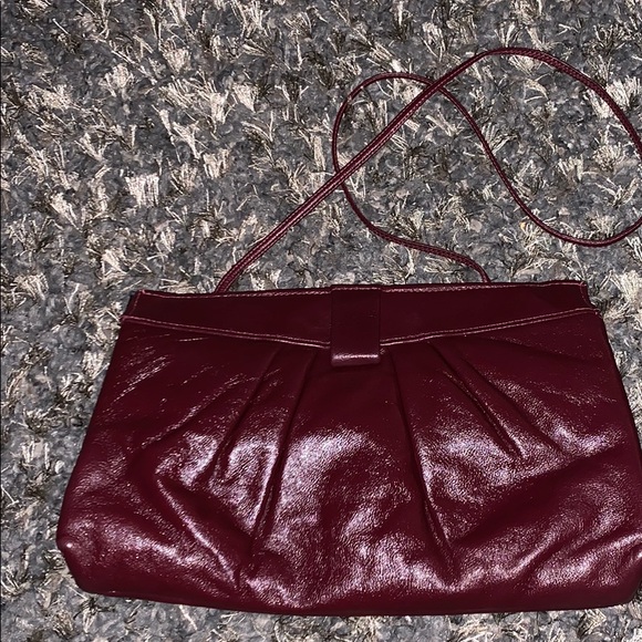 Lindy’s Leather Clutch Bag - Picture 1 of 7